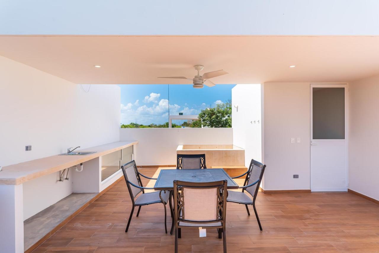 Entire House- 3Br With Private Roof Top Deck Playa del Carmen Buitenkant foto