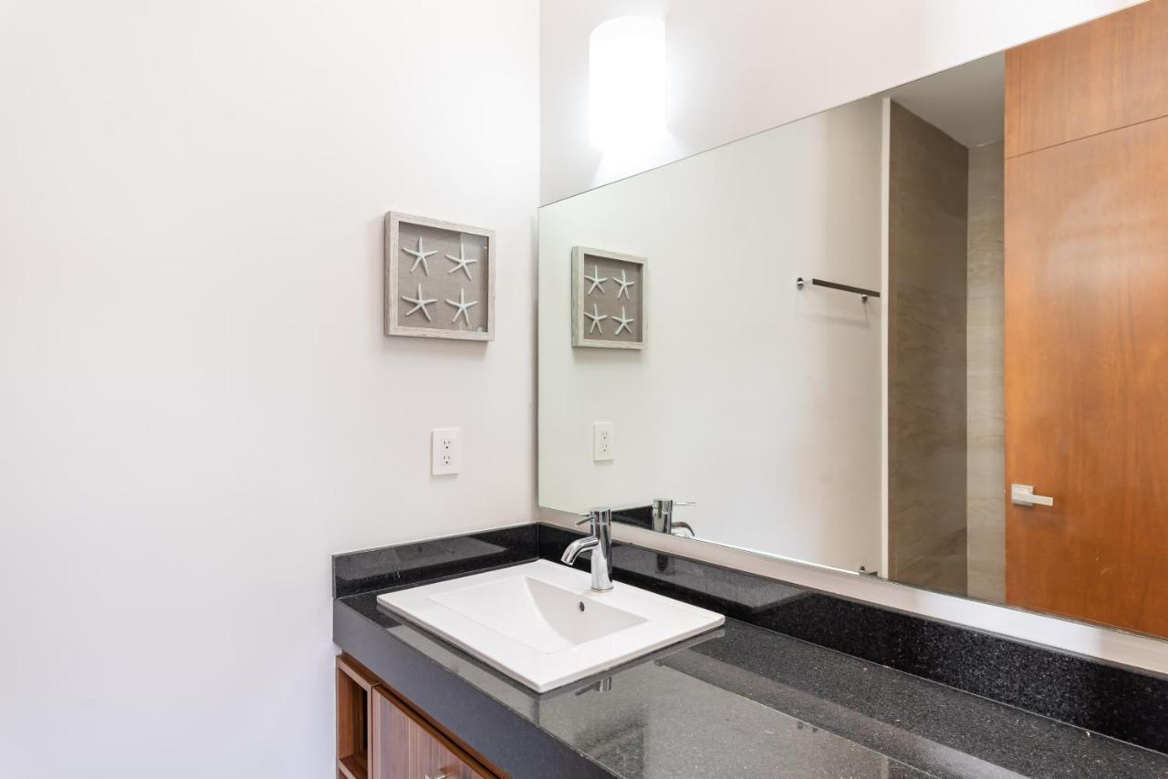 Entire House- 3Br With Private Roof Top Deck Playa del Carmen Buitenkant foto